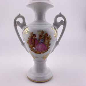 LIMOGES FRANCE WHITE HANDLED VASE VICTORIAN COUPLE & GOLD PORCELAIN 5 5/8” VTG